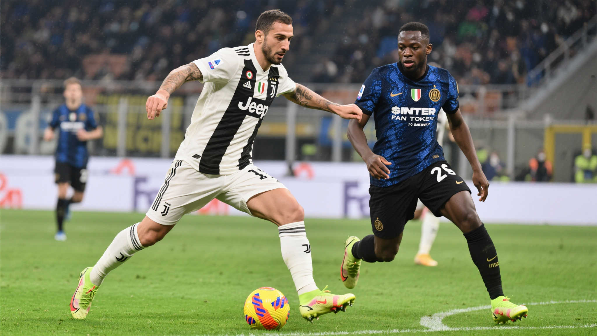 上半场:多特3-1领先日落,贝林厄姆首球,吉拉西与恩梅查建功 值得一提的是,吉拉西本赛季的状态非常火热,此前在面